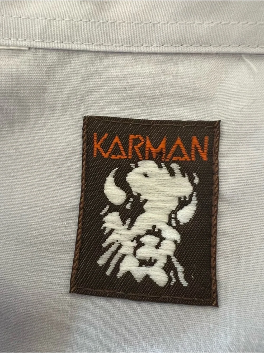 Vintage Karman Western Wear Button Down Short Floral Embroidery Mother of Pearl